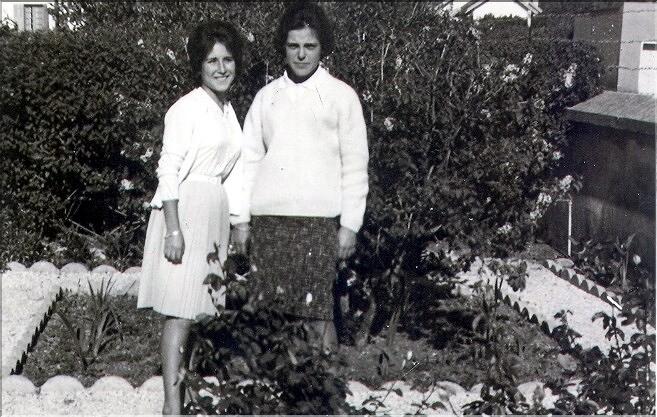 ANGELE ET JEANINE PASTOR