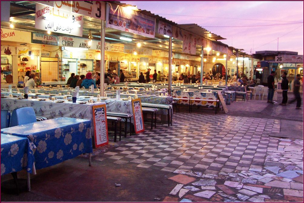 21mai12_diner_typique_sur_le_port (2).JPG