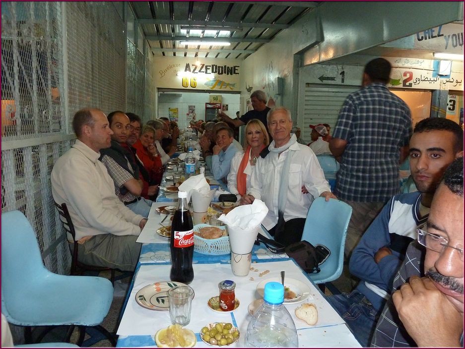 21mai12_diner_typique_sur_le_port (6).JPG