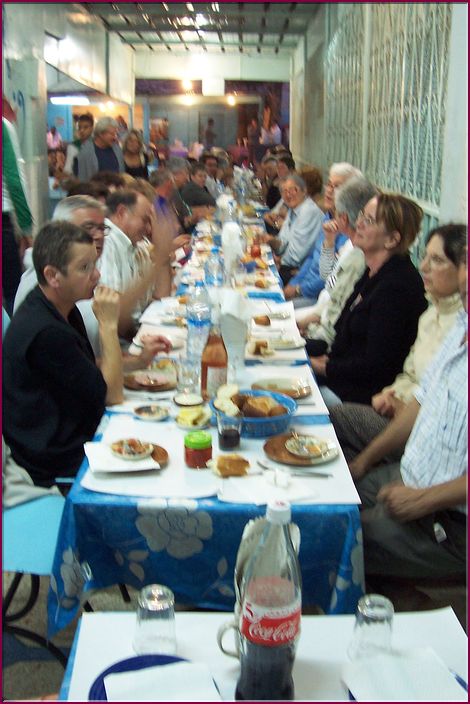 21mai12_diner_typique_sur_le_port (17).JPG