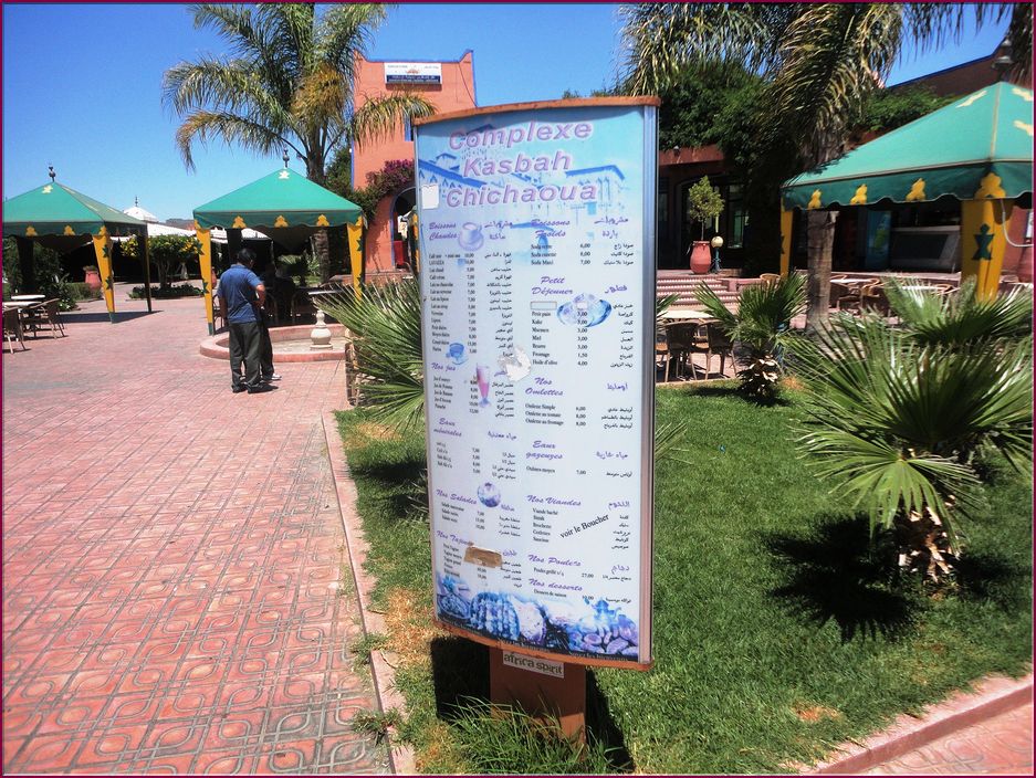21mai12_repas_a_Chichoua (1).JPG