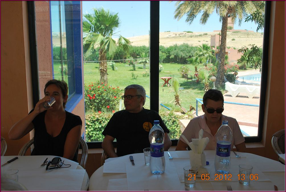21mai12_repas_a_Chichoua (17).JPG