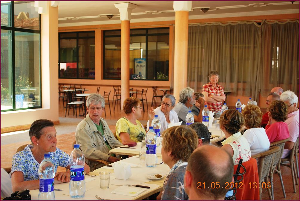 21mai12_repas_a_Chichoua (19).JPG