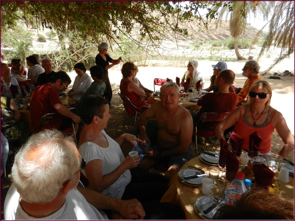 22mai12_repas_a_l_oasis (44).JPG