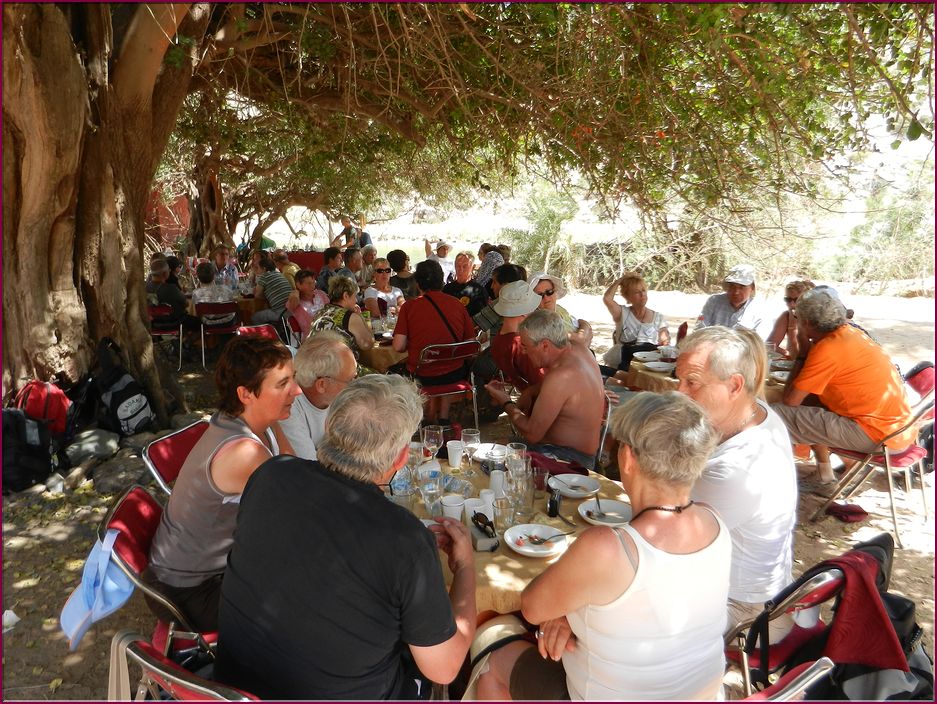 22mai12_repas_a_l_oasis (48).JPG