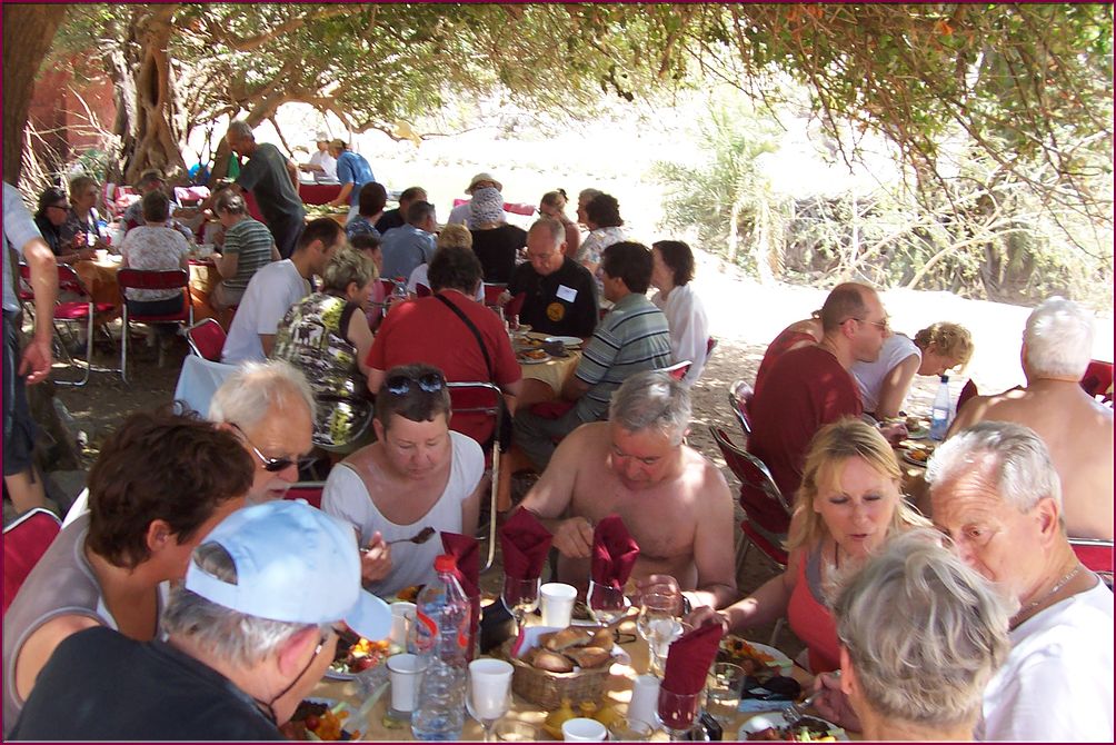 22mai12_repas_a_l_oasis (60).JPG
