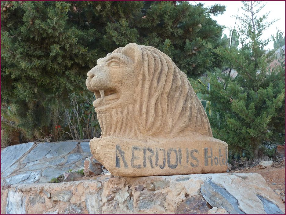 22mai12_sur_la_route_via_Kerdous (12).JPG