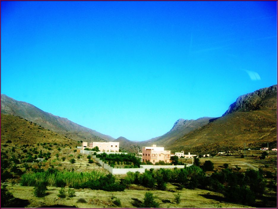 22mai12_sur_la_route_via_Kerdous (20).JPG
